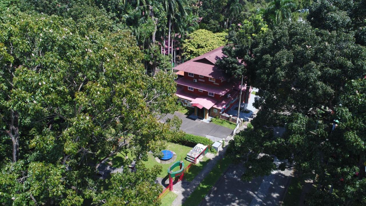 Hostal Amador Familiar Panama City Exterior photo