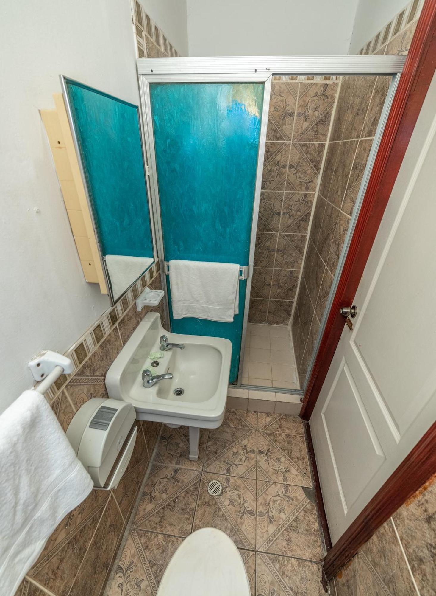 Hostal Amador Familiar Panama City Room photo